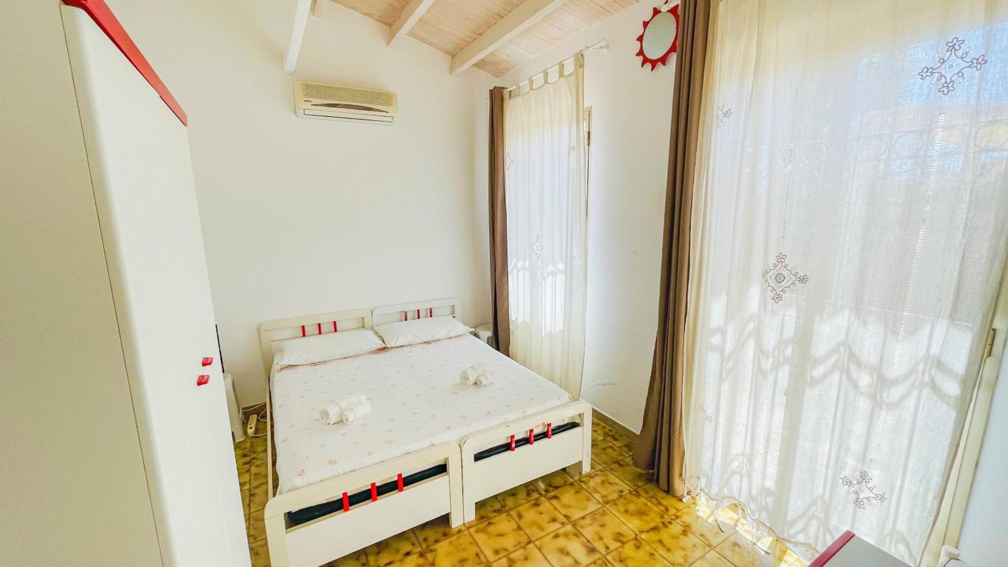 Amaris Mango Seafront Villa Granelli Exterior photo